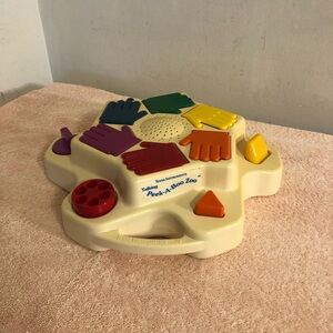 Vintage 1990 Texas Instruments Peek A Boo Zoo Pop Up Toy With Sounds Works